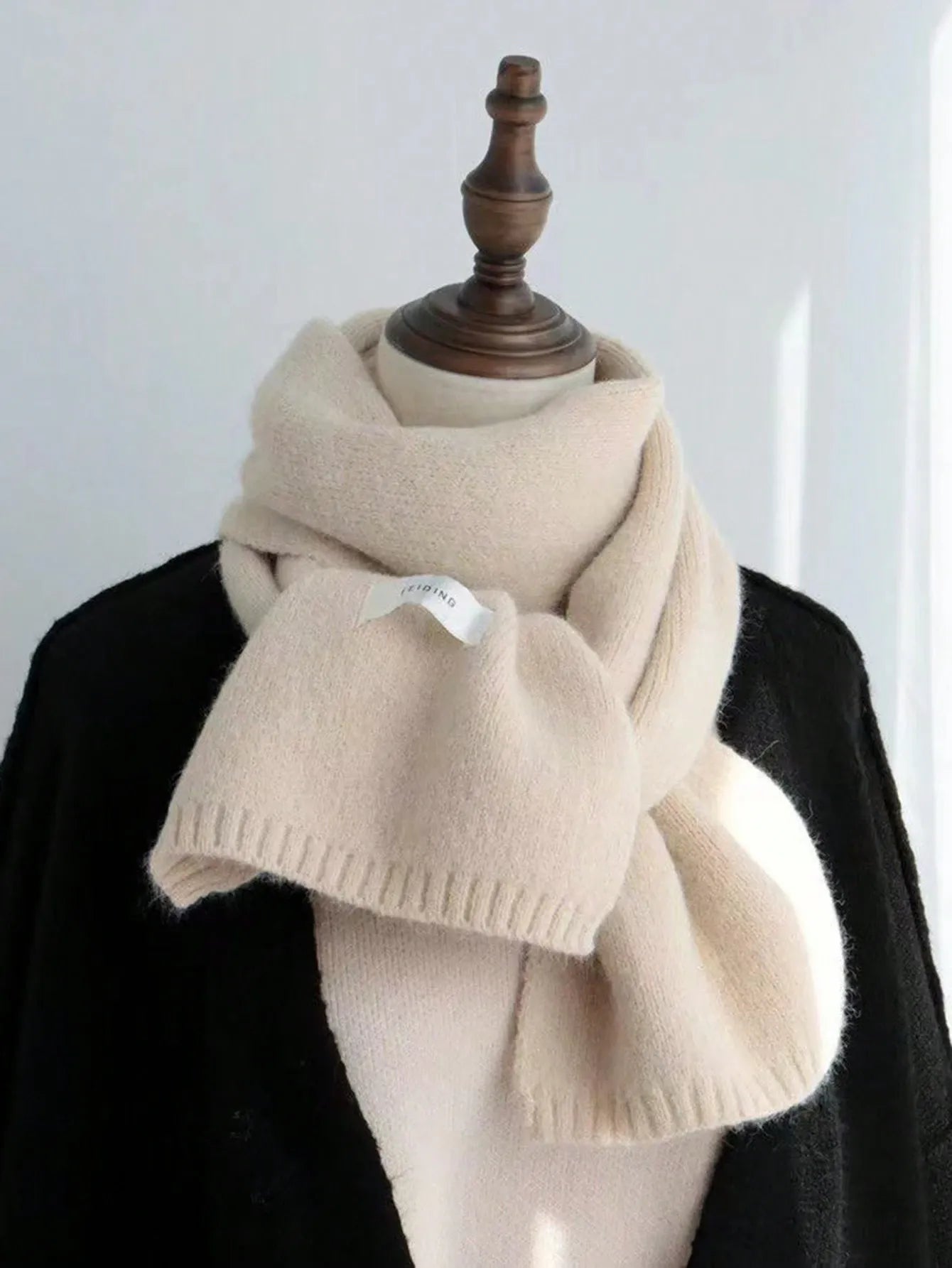 1 Piece Of Women's Solid Color Knitted Warm And Thickened Versatile Decorative Scarf Neck Gaiter Suitable For Winter